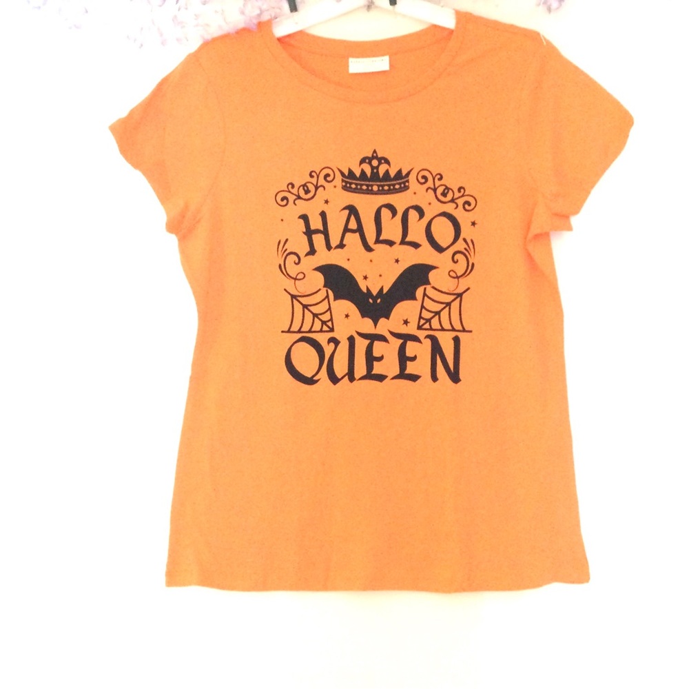 - Womens bobbie n brooks graphic tee shirt. New Lrge